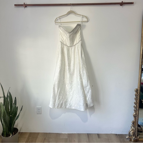 NEW NWT V. Chapman Lucia Strapless Pearl-Embellished A Line Midi Dress White - Picture 6 of 12